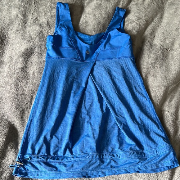 Lululemon tank top, size 4 - Picture 2 of 5